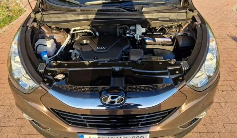Hyundai ix35 1,6 benzynka 135 KM z niskim przebiegiem 136 tys km !!! full
