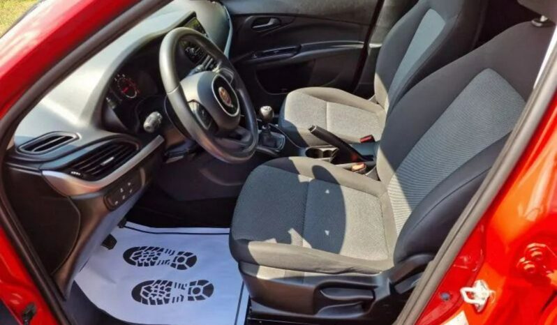 Fiat Tipo 1,4 16v 95 KM z bardzo niskim oryginalnym przebiegiem 39 tys full