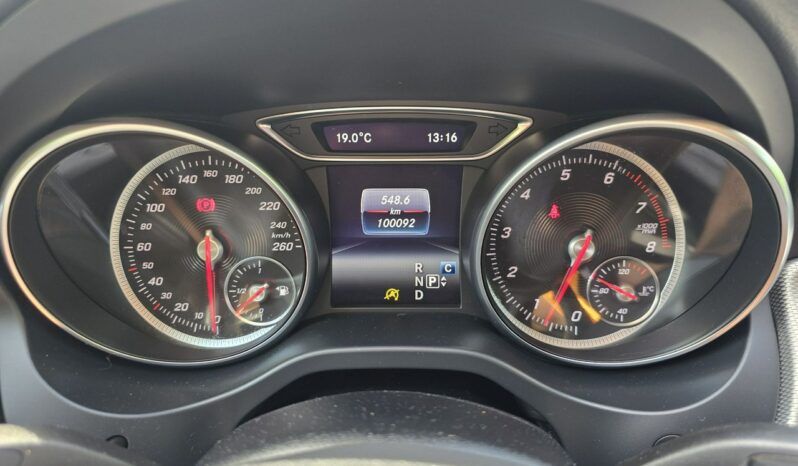 Mercedes GLA 180 benzynka z bardzo niskim przebiegiem 100 tys km !!! full