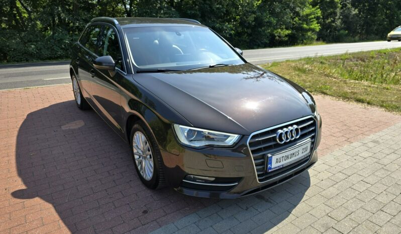 Audi A3 1,6 tdi Sportback 110KM z bardzo niskim przebiegiem 127 tyskm! full