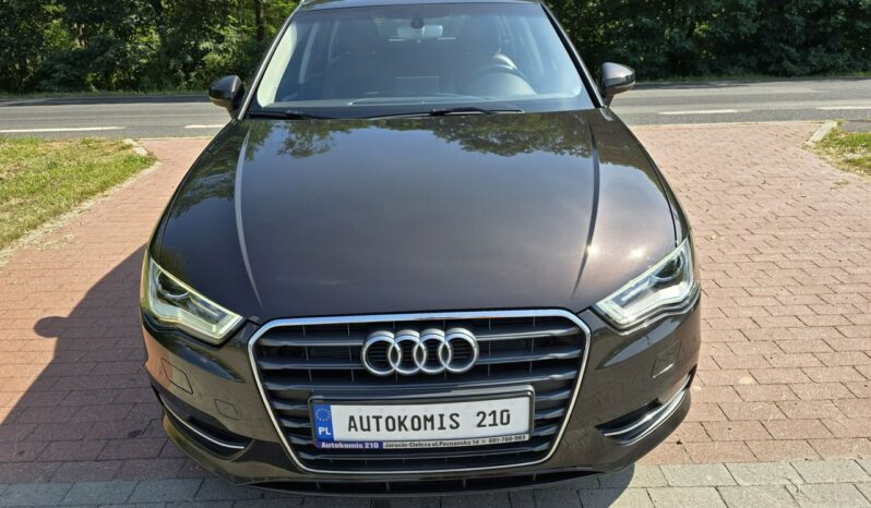 Audi A3 1,6 tdi Sportback 110KM z bardzo niskim przebiegiem 127 tyskm! full