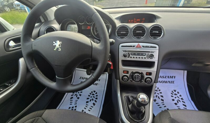 Peugeot 308 1,6 benzyna z niskim oryginalnym przebiegiem 110 tys km !! full