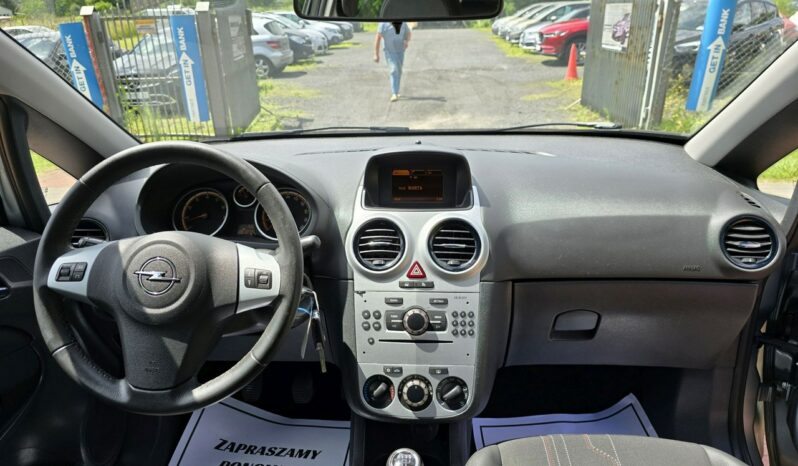 Opel Corsa 1,2 benzynka z klimatyzacja !!! full