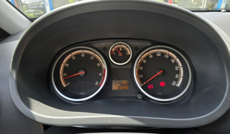 Opel Corsa 1,2 benzynka z klimatyzacja !!! full