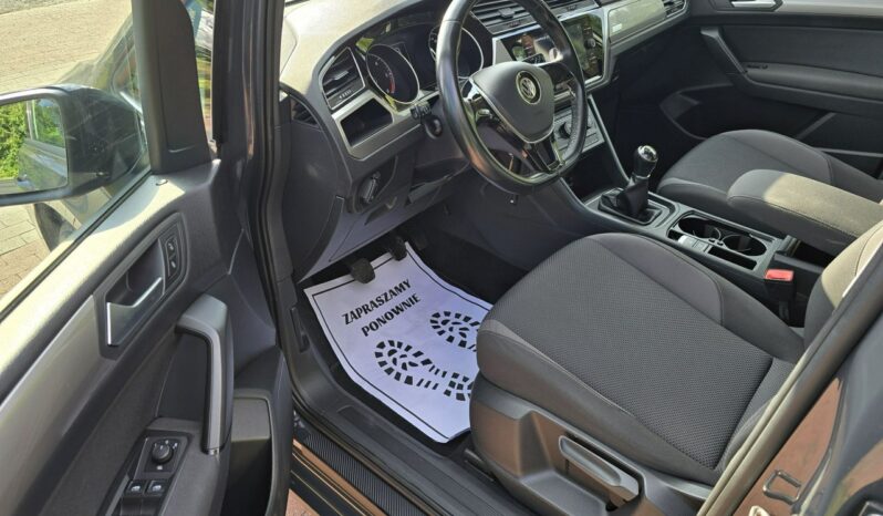 Volkswagen Touran III 1,6 tdi bardzo niski przebieg 101 tys km ! full