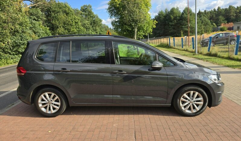 Volkswagen Touran III 1,6 tdi bardzo niski przebieg 101 tys km ! full