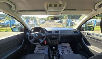Skoda Rapid 1,2 benzynka zarejestrowany w Polsce z niskim przebiegiem! full