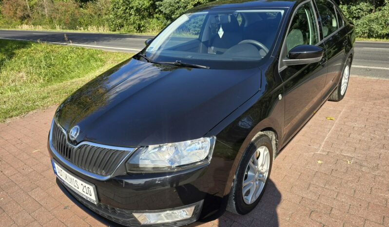 Skoda Rapid 1,2 benzynka zarejestrowany w Polsce z niskim przebiegiem! full