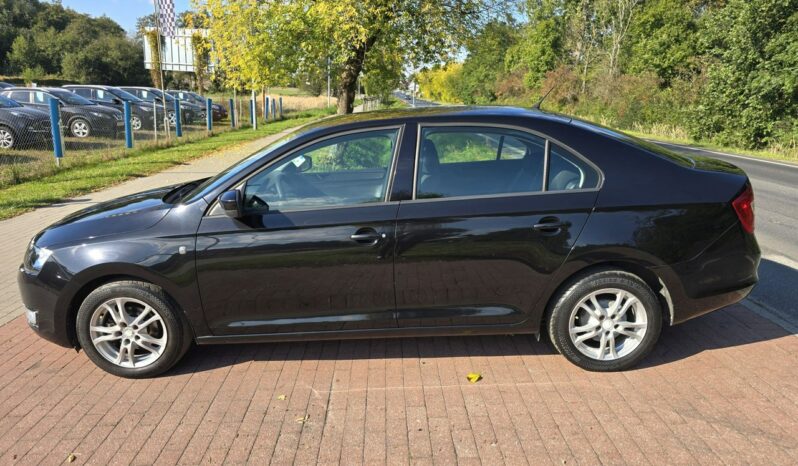 Skoda Rapid 1,2 benzynka zarejestrowany w Polsce z niskim przebiegiem! full