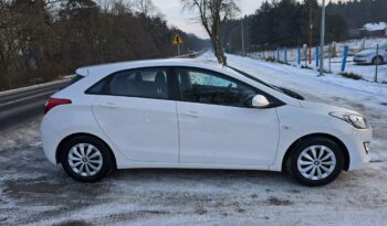 Hyundai i30 5 drzwi 1,4 benzynka  99 KM w bardzo ładnym stanie !!! full
