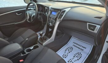 Hyundai i30 5 drzwi 1,4 benzynka  99 KM w bardzo ładnym stanie !!! full