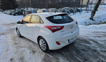 Hyundai i30 5 drzwi 1,4 benzynka  99 KM w bardzo ładnym stanie !!! full