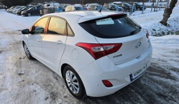 Hyundai i30 5 drzwi 1,4 benzynka  99 KM w bardzo ładnym stanie !!! full