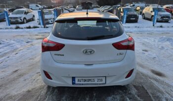 Hyundai i30 5 drzwi 1,4 benzynka  99 KM w bardzo ładnym stanie !!! full