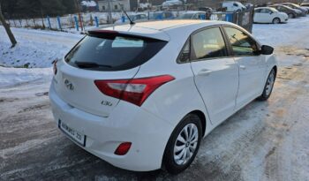 Hyundai i30 5 drzwi 1,4 benzynka  99 KM w bardzo ładnym stanie !!! full