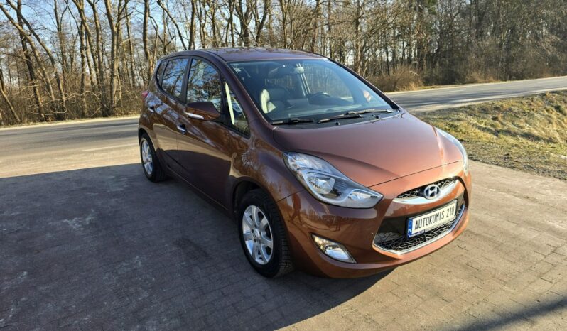 Hyundai ix20 1,4 benzynka 90 KM z niskim przebiegiem 94 tyś km !!! full