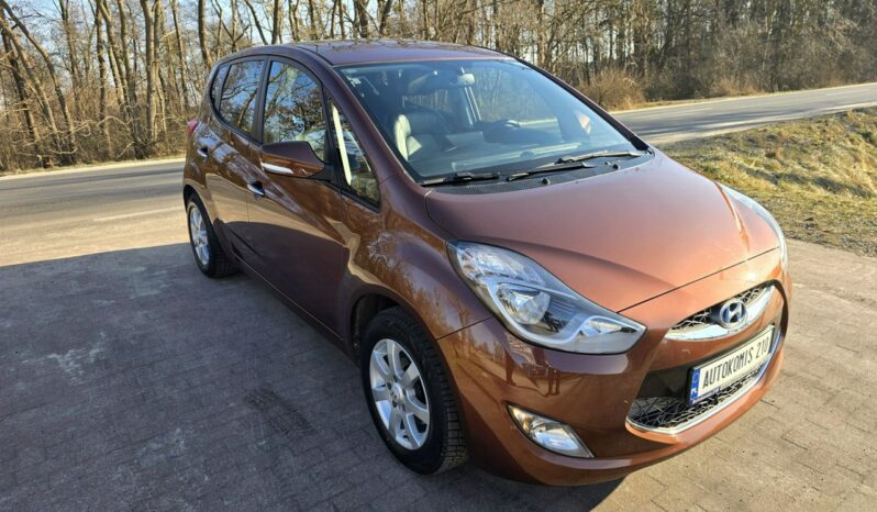 Hyundai ix20 1,4 benzynka 90 KM z niskim przebiegiem 94 tyś km !!! full