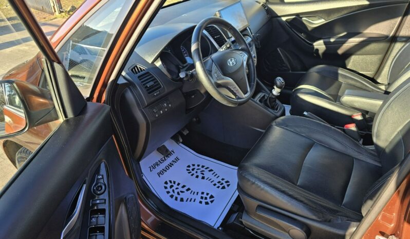 Hyundai ix20 1,4 benzynka 90 KM z niskim przebiegiem 94 tyś km !!! full