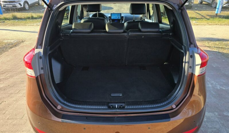 Hyundai ix20 1,4 benzynka 90 KM z niskim przebiegiem 94 tyś km !!! full