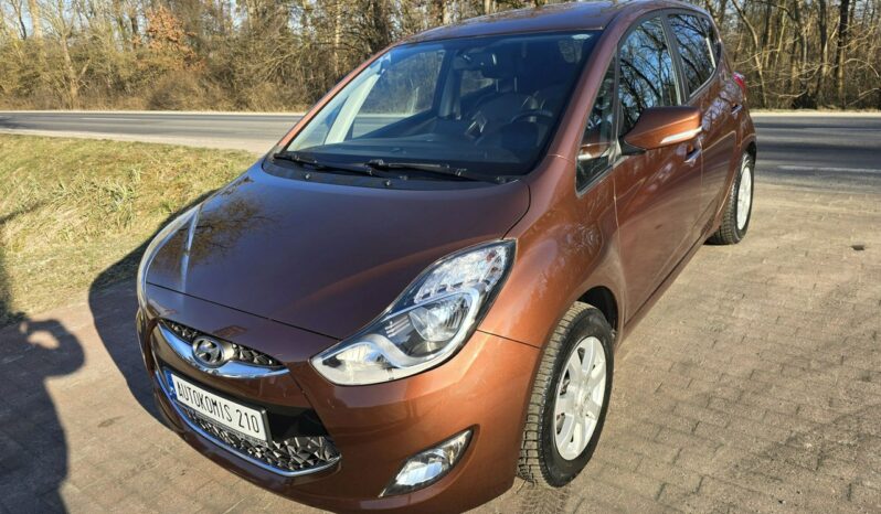 Hyundai ix20 1,4 benzynka 90 KM z niskim przebiegiem 94 tyś km !!! full