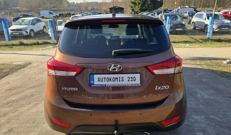 Hyundai ix20 1,4 benzynka 90 KM z niskim przebiegiem 94 tyś km !!! full