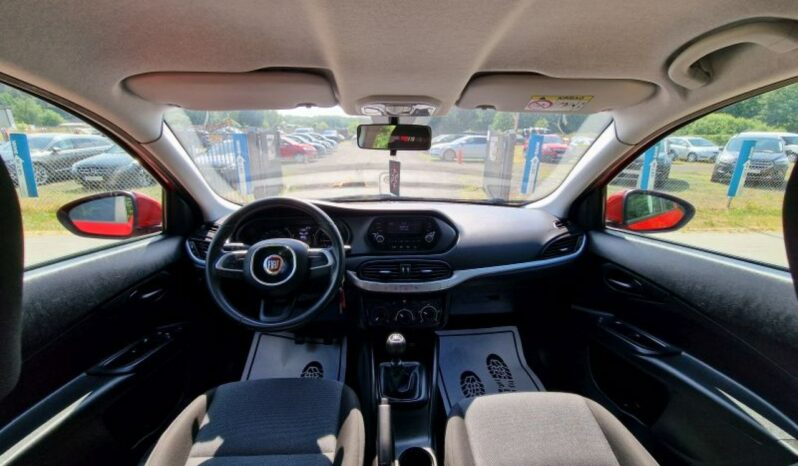 Fiat Tipo 1,4 16v 95 KM z bardzo niskim oryginalnym przebiegiem 39 tys full