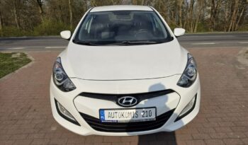 Hyundai i30 5 drzwi 1,4 benzynka  99 KM w bardzo ładnym stanie !!! full