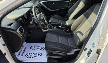 Hyundai i30 5 drzwi 1,4 benzynka  99 KM w bardzo ładnym stanie !!! full