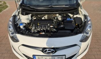 Hyundai i30 5 drzwi 1,4 benzynka  99 KM w bardzo ładnym stanie !!! full