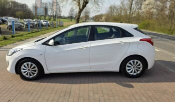 Hyundai i30 5 drzwi 1,4 benzynka  99 KM w bardzo ładnym stanie !!! full