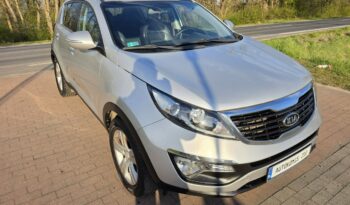 Kia Sportage 2,0 crdi 136 KM z dobrym wyposażeniem zarejestrowany !!! full