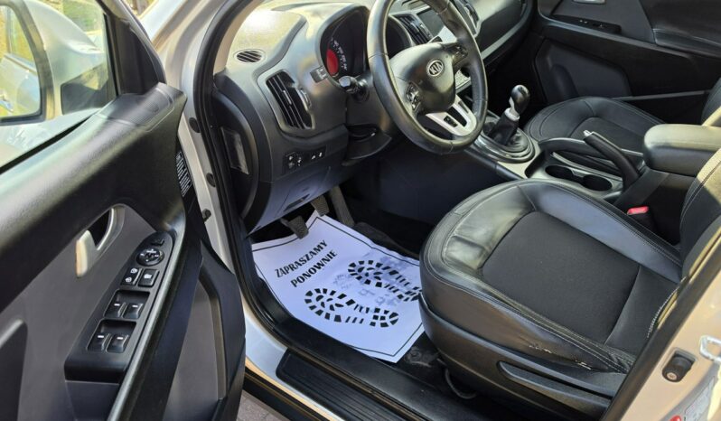 Kia Sportage 2,0 crdi 136 KM z dobrym wyposażeniem zarejestrowany !!! full