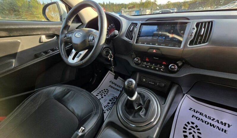 Kia Sportage 2,0 crdi 136 KM z dobrym wyposażeniem zarejestrowany !!! full