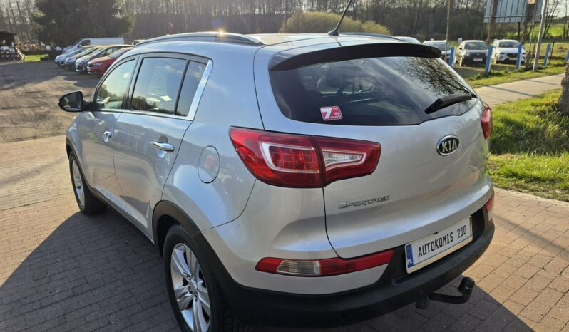 Kia Sportage 2,0 crdi 136 KM z dobrym wyposażeniem zarejestrowany !!! full