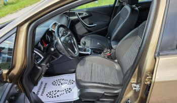 Opel Astra Sedan 1,4 benzynka w pięknym kolorze niski przebieg 117 tys full