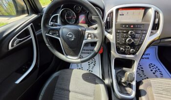 Opel Astra Sedan 1,4 benzynka w pięknym kolorze niski przebieg 117 tys full