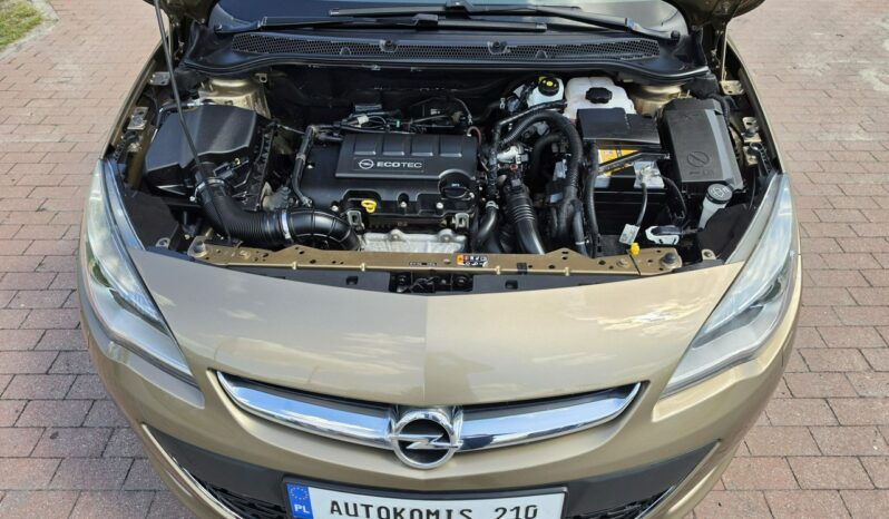 Opel Astra Sedan 1,4 benzynka w pięknym kolorze niski przebieg 117 tys full