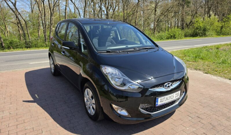 Hyundai ix20 1,4 benzynka 90 KM z niskim przebiegiem 94 tyś km !!! full