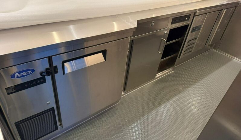 Esselmann Deli Food 400 Nowa przyczepa gastronomiczna z wyposażeniem!! full