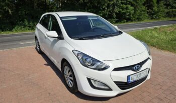 Hyundai i30 5 drzwi 1,4 benzynka  99 KM w bardzo ładnym stanie !!! full