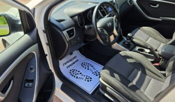 Hyundai i30 5 drzwi 1,4 benzynka  99 KM w bardzo ładnym stanie !!! full