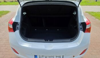 Hyundai i30 5 drzwi 1,4 benzynka  99 KM w bardzo ładnym stanie !!! full
