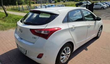 Hyundai i30 5 drzwi 1,4 benzynka  99 KM w bardzo ładnym stanie !!! full