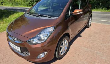 Hyundai ix20 1,4 benzynka 90 KM z niskim przebiegiem 94 tyś km !!! full