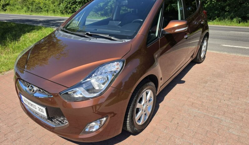Hyundai ix20 1,4 benzynka 90 KM z niskim przebiegiem 94 tyś km !!! full