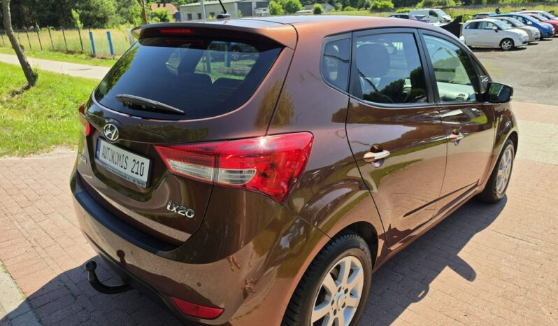 Hyundai ix20 1,4 benzynka 90 KM z niskim przebiegiem 94 tyś km !!! full
