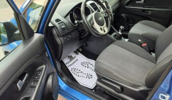 Kia Venga 1,4 diesel w ładnym kolorze niski przebieg 141 tys km ! full