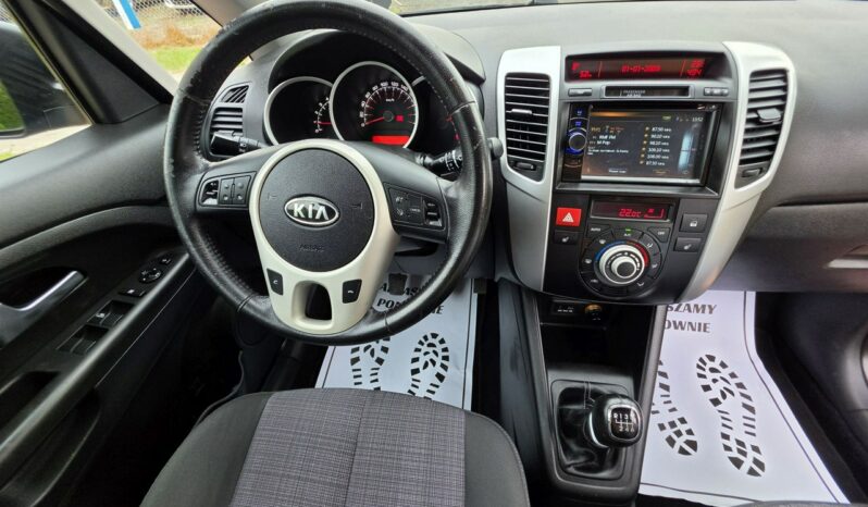 Kia Venga 1,4 diesel w ładnym kolorze niski przebieg 141 tys km ! full