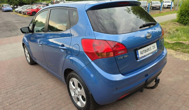Kia Venga 1,4 diesel w ładnym kolorze niski przebieg 141 tys km ! full