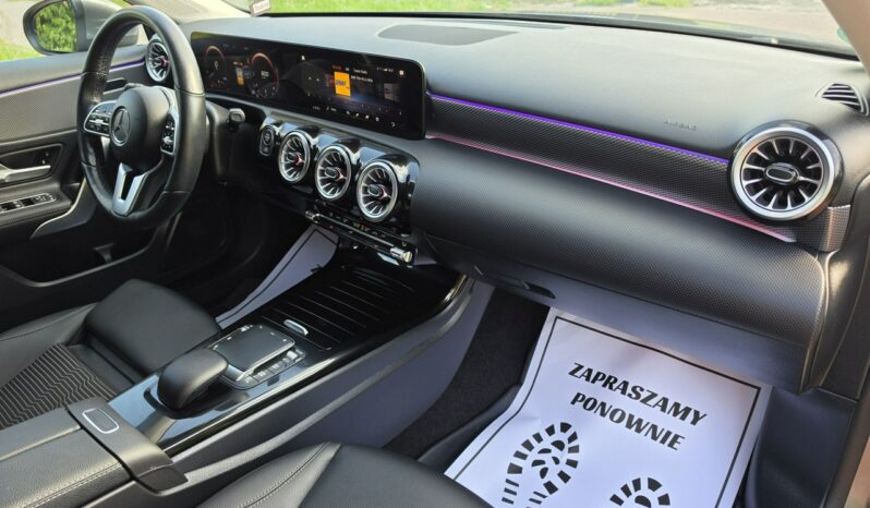 Mercedes A180 1,3 benzyna automat bardzo niski przebieg 13 tyś km ! full